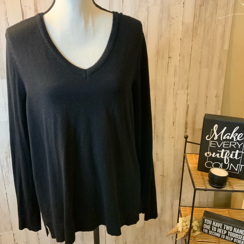 Style & Ci V neck sweater. Size XXL